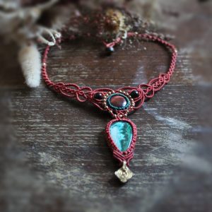 Collier micro macramé double pierre oeil de taureau et chrysocolle malachite