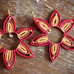 Paire de boucles d'oreilles micro-macramé "Nétoiles"